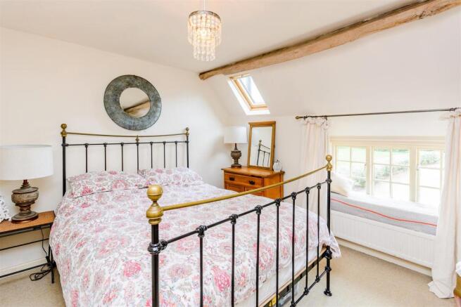 8304455-interior11.jpg