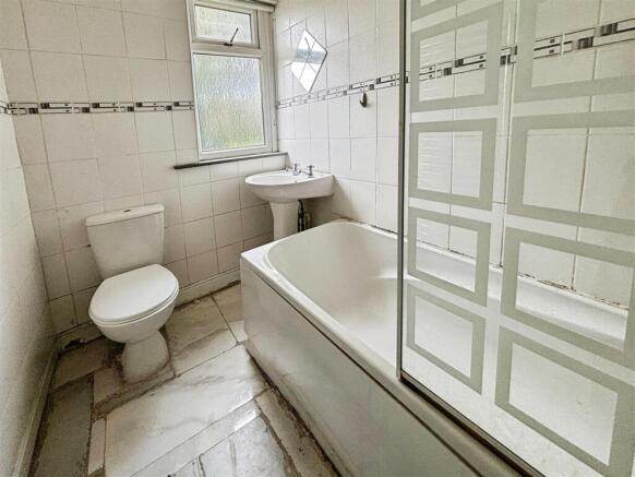 3 bed Terraced for sale Image 11