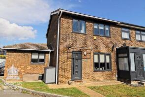 1, Hilton Walk, Canvey Island SS8 9XZ