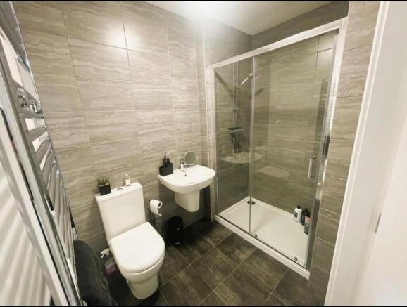 3 bed Semi-Detached for sale Image 12