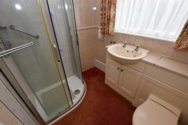Shower Room.JPG