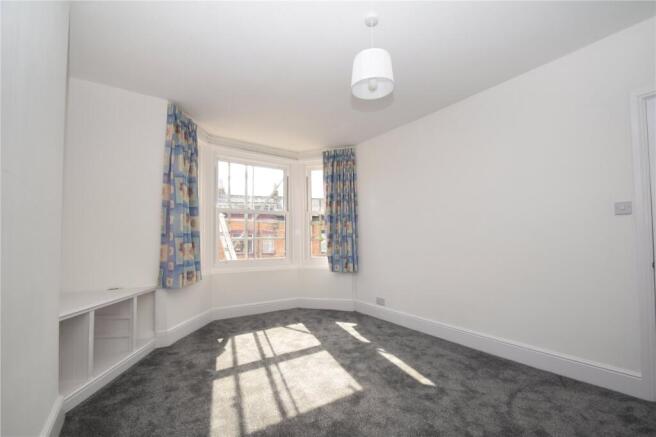 1 bed Apartment to rent Image 4