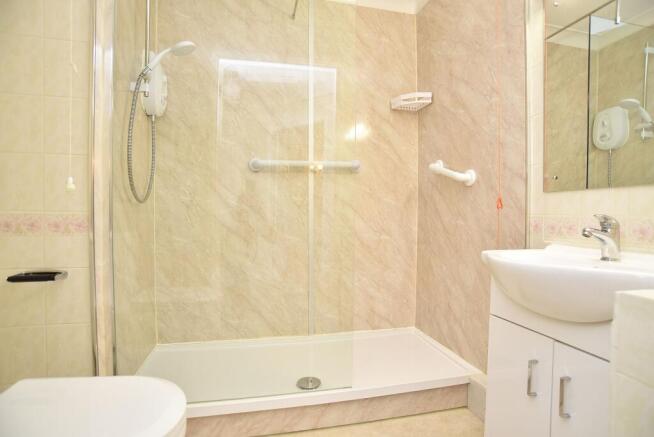 1 bed Flat for sale Image 7