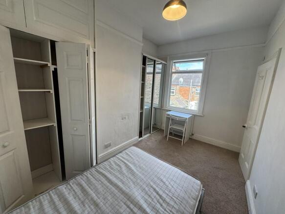 2 bed Terraced to rent Image 10