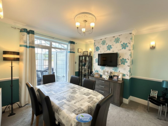 3 bed Semi-Detached for sale Image 11