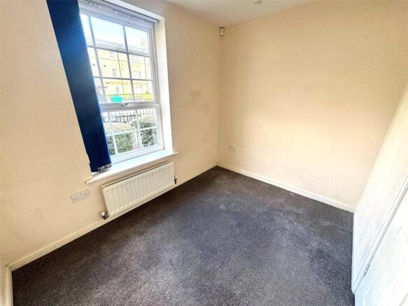 2 bed Flat for sale Image 9