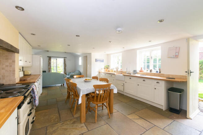 Kitchen 4