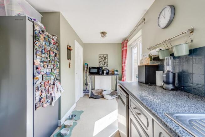 4 bed Detached for sale Image 12