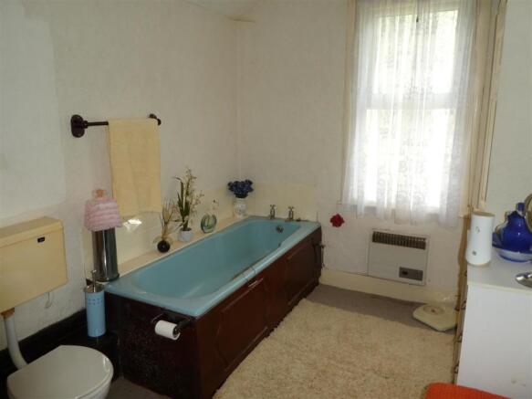 bathroom.JPG