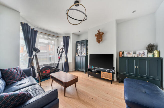 1404995-24-699c74...