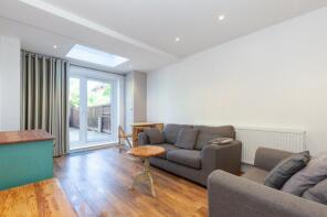 4, Cross Street, Oxford OX4 1BZ