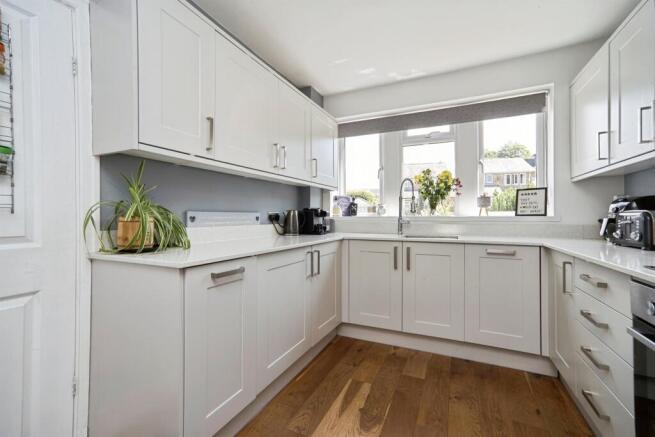 2 bed Town House for sale Image 4
