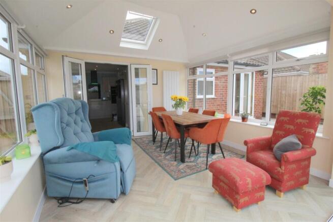 Rossendale Road, 27, orangery 2.JPG