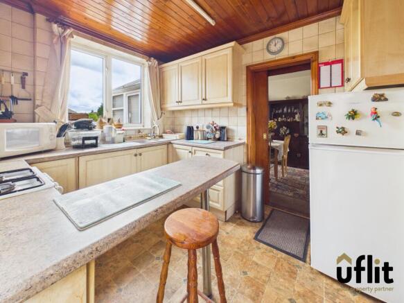 3 bed Semi-Detached for sale Image 7