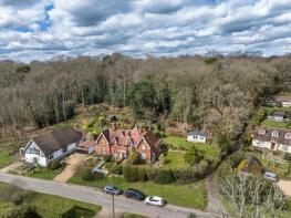4, Chestnut Corner, Blackheath Lane, Blackheath, Guildford GU4 8RA