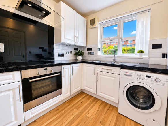 Modern Fitted Kitchen