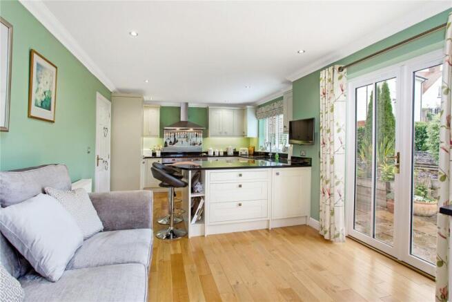 Kitchen/Breakfast Rm