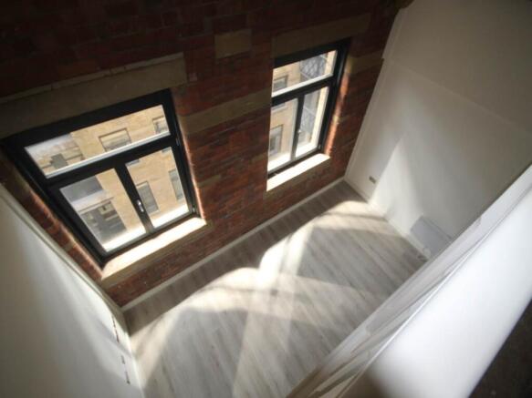 2 bed Flat to rent Image 6