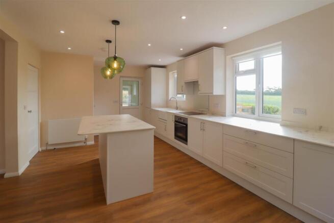 Kitchen new.jpg