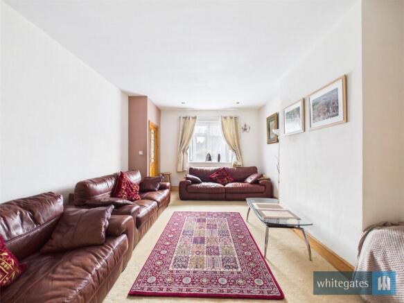 5 bed Semi-Detached for sale Image 6