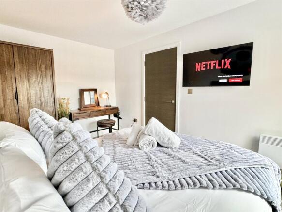 2 bed Penthouse for sale Image 9