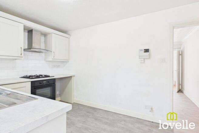 2 bed Semi-Detached for sale Image 5