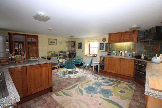 Kitchen/dining...
