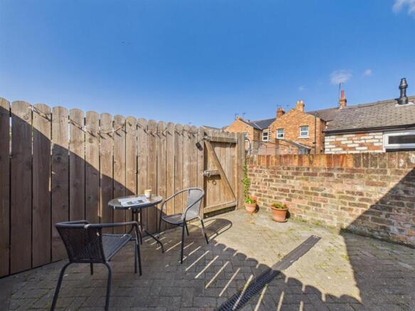 2 bed End of Terrace for sale Image 11