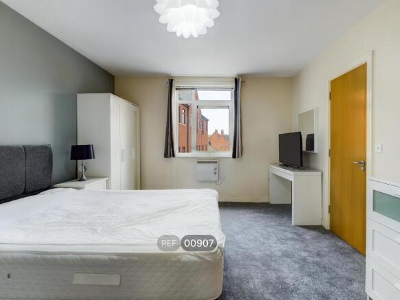 2 bed Apartment to rent Image 9