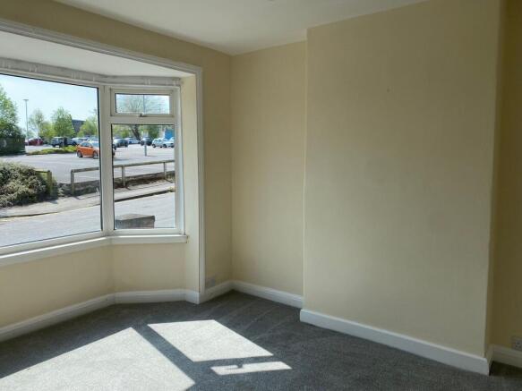 Large front facing lounge