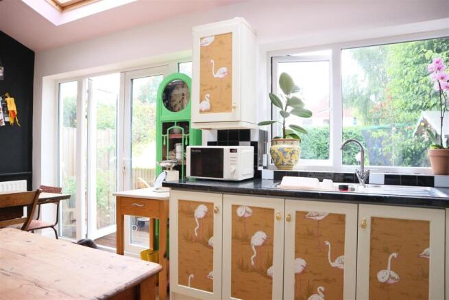 DINING KITCHEN