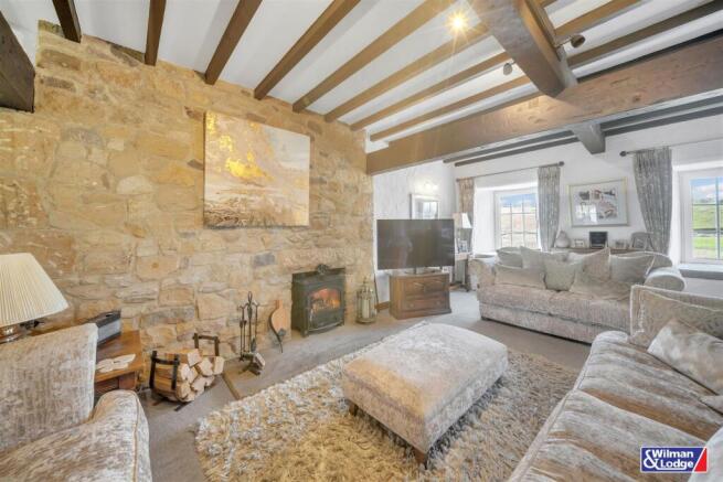 5 bed Semi-Detached for sale Image 11