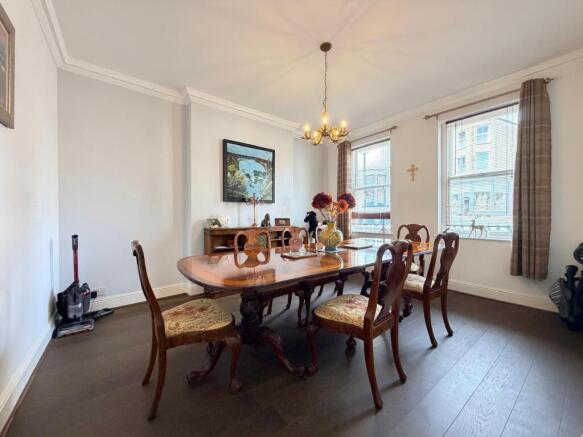 5 bed End of Terrace for sale Image 10