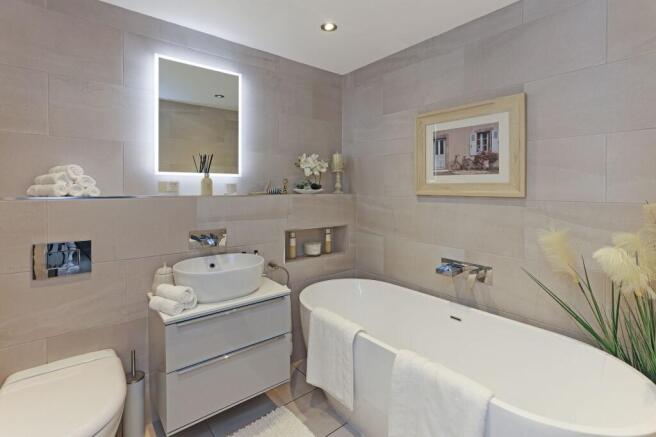 3 bed Semi-Detached for sale Image 8