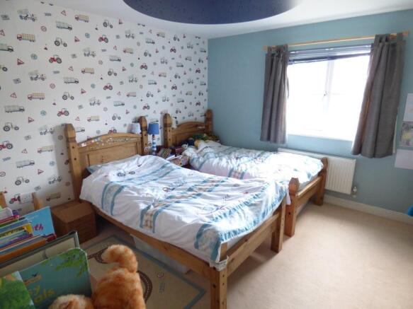 Photo 8
