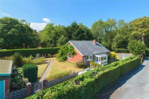 Min Y Nant, Glandulas Drive, Mochdre, Newtown SY16 4JD