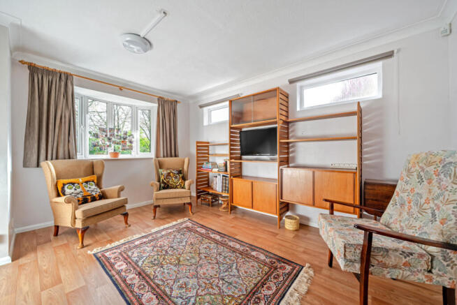 1405102-7-697a5d2...