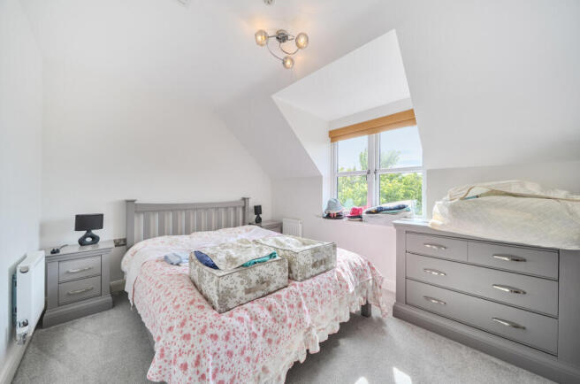 3 bed Terraced for sale Image 8