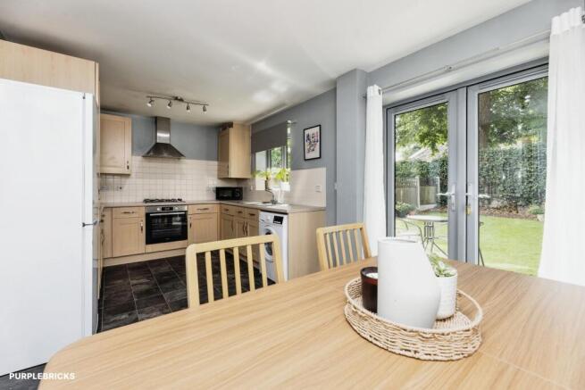 3 bed Town House for sale Image 8