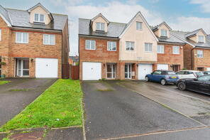 6, Thornton Mews, Cambridge Road, Crowthorne RG45 7EF