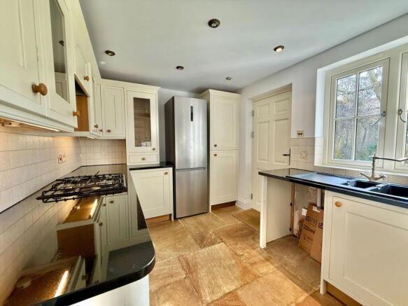 2 bed Cottage for sale Image 8