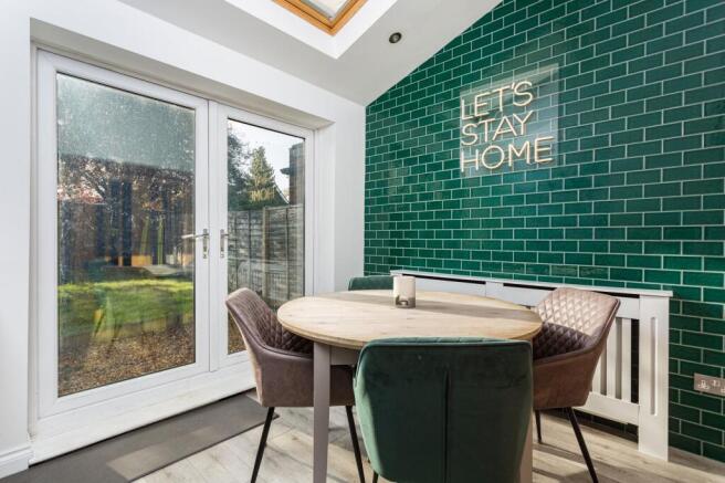 4 bed Semi-Detached for sale Image 12