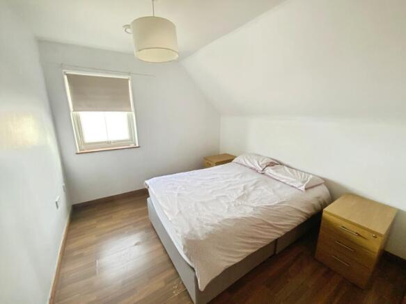 4 bed Bungalow for sale Image 9