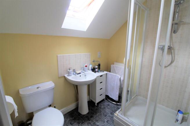 En-suite shower room 