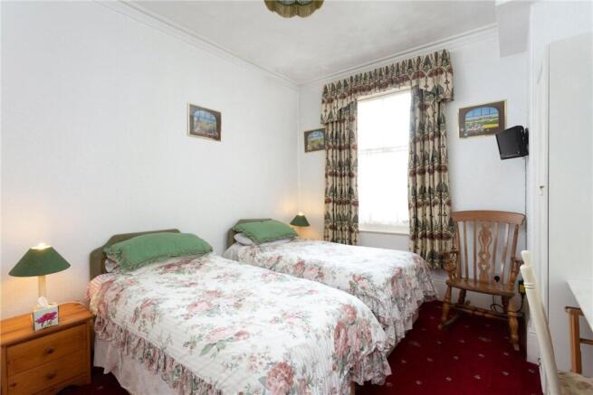 6 bed Terraced for sale Image 5