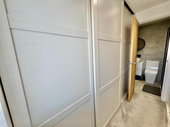 DRESSING AREA