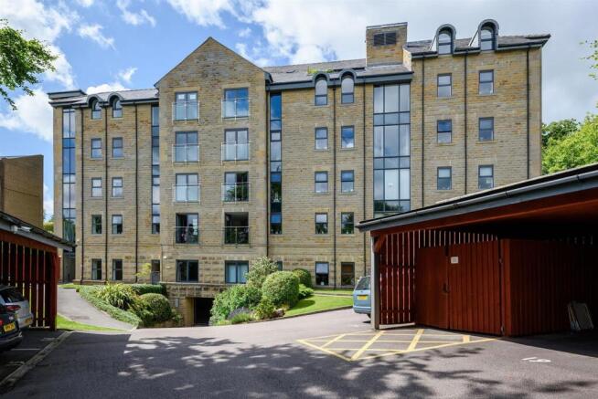 5GrahamPoint(Exterior)(1of1).jpg