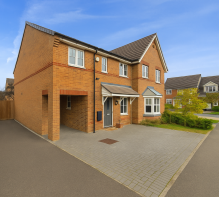 31, Thomas Chapman Grove, Northampton NN4 8RQ