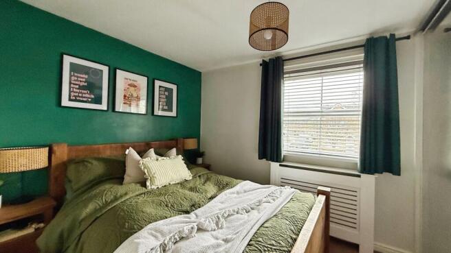 2 bed Semi-Detached for sale Image 9