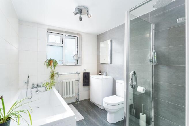 4 bed Semi-Detached for sale Image 7